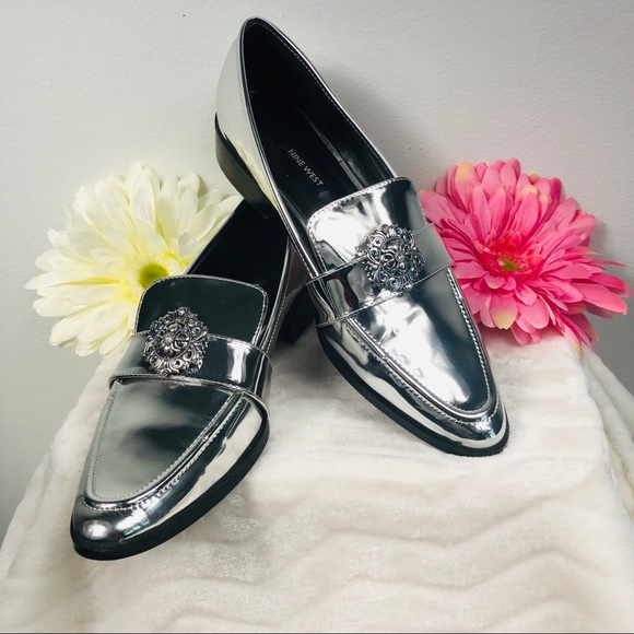 weeping bow loafers